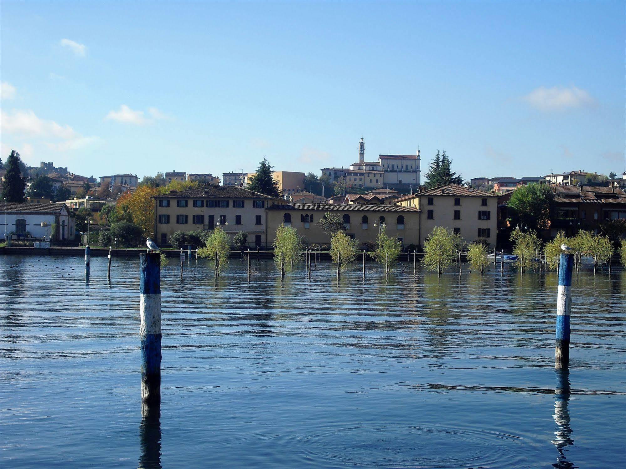 Hotel Sebino Sarnico Exterior foto